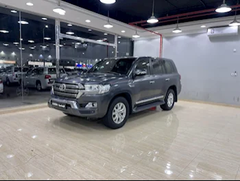 Toyota  Land Cruiser  GXR  2021  Automatic  108,000 Km  8 Cylinder  Four Wheel Drive (4WD)  SUV  Gray