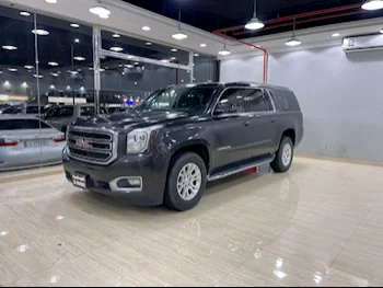 GMC  Yukon  XL  2015  Automatic  270,000 Km  8 Cylinder  Four Wheel Drive (4WD)  SUV  Gray