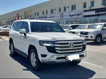 Toyota  Land Cruiser  GX  2022  Automatic  65,000 Km  6 Cylinder  Four Wheel Drive (4WD)  SUV  White  With Warranty