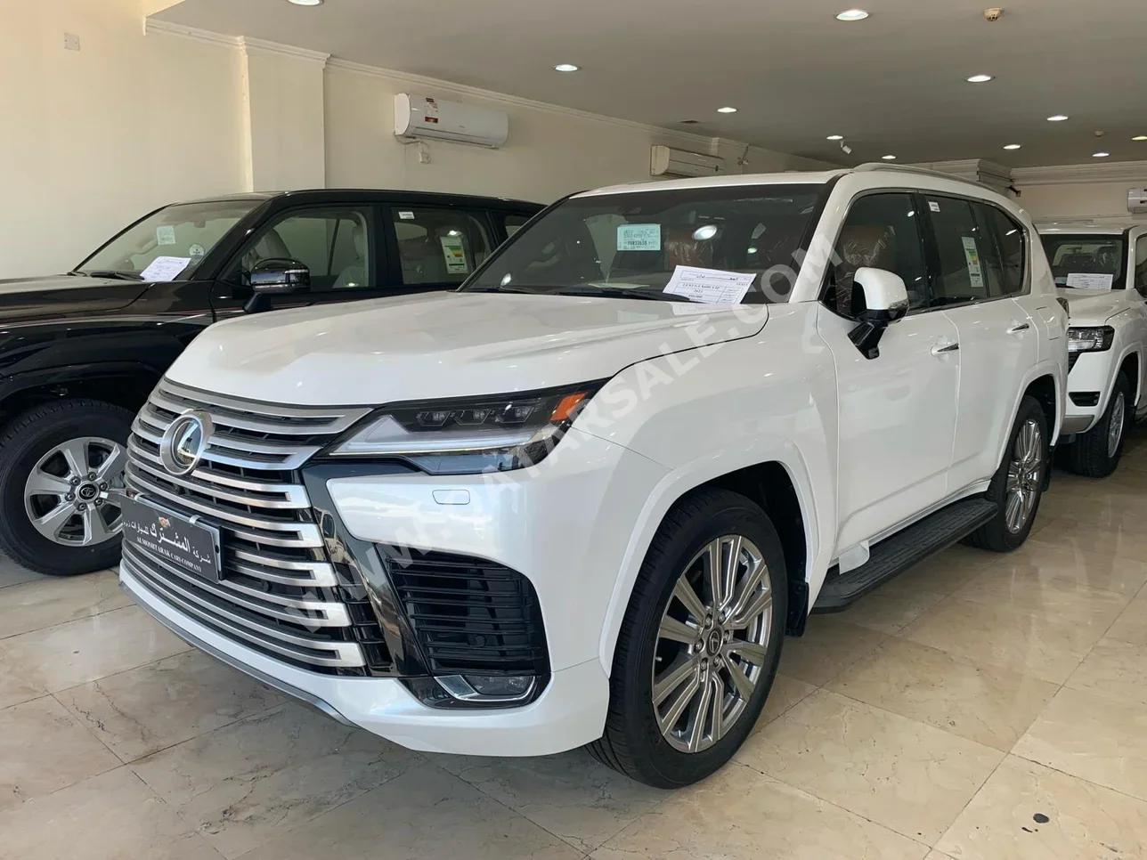 Lexus  LX  600 VIP  2023  Automatic  0 Km  6 Cylinder  Four Wheel Drive (4WD)  SUV  White  With Warranty