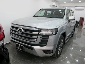 Toyota  Land Cruiser  GXR Twin Turbo  2024  Automatic  0 Km  6 Cylinder  Four Wheel Drive (4WD)  SUV  Silver  With Warranty