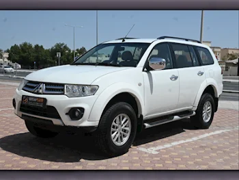 Mitsubishi  Pajero  Montero Sport  2014  Automatic  190,000 Km  6 Cylinder  Four Wheel Drive (4WD)  SUV  White