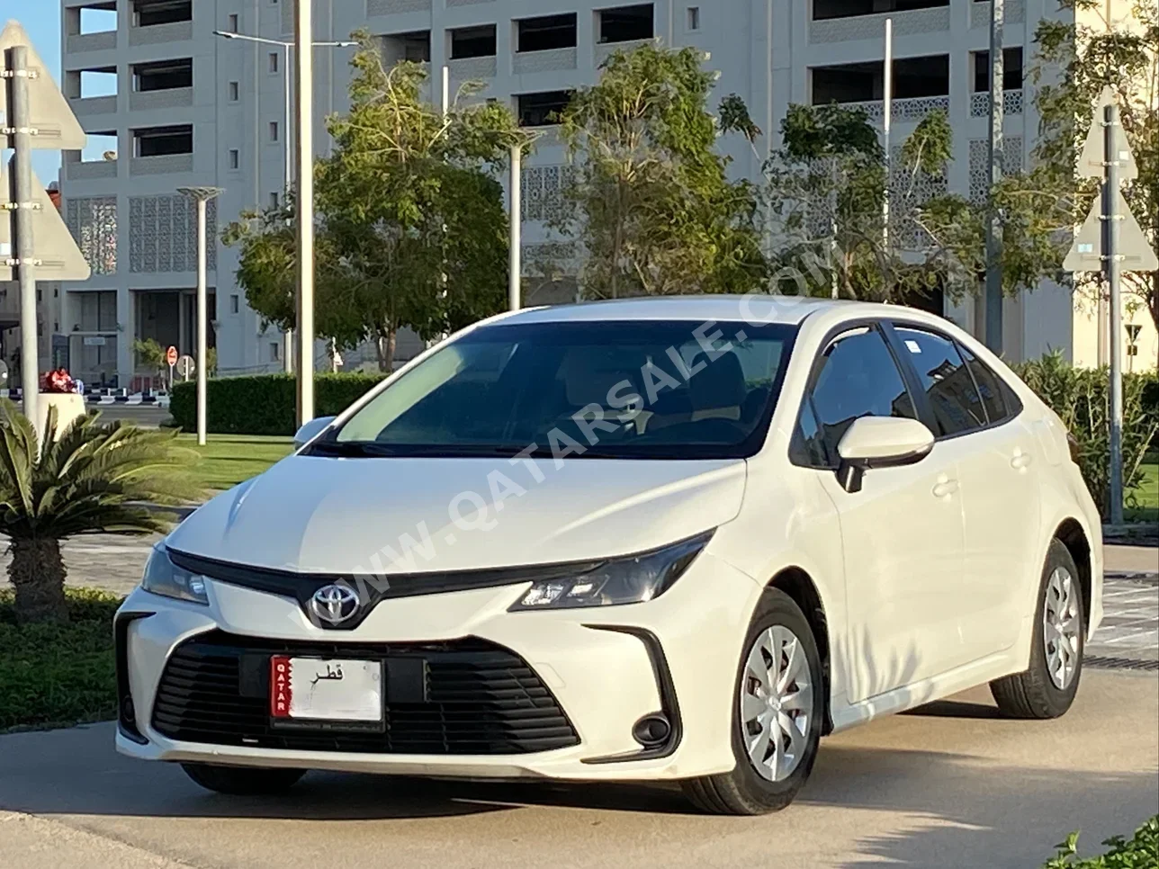 Toyota  Corolla  XLI  2020  Automatic  106,000 Km  4 Cylinder  Front Wheel Drive (FWD)  Sedan  White