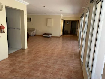 Family Residential  Not Furnished  Umm Salal  Umm Ebairiya  5 Bedrooms