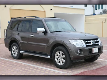 Mitsubishi  Pajero  3.5  2014  Automatic  108,000 Km  6 Cylinder  Four Wheel Drive (4WD)  SUV  Brown