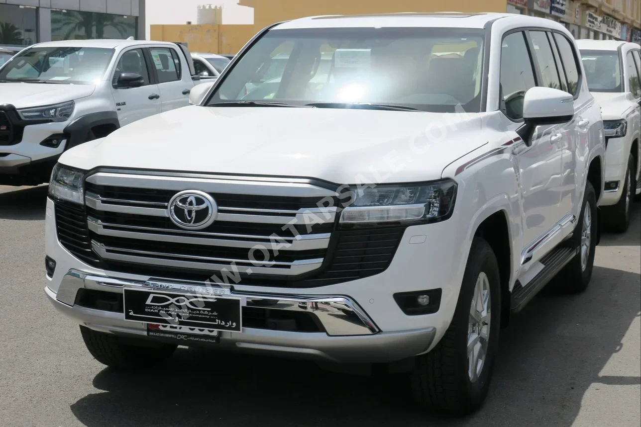 Toyota  Land Cruiser  GXR  2024  Automatic  0 Km  6 Cylinder  Four Wheel Drive (4WD)  SUV  White  With Warranty