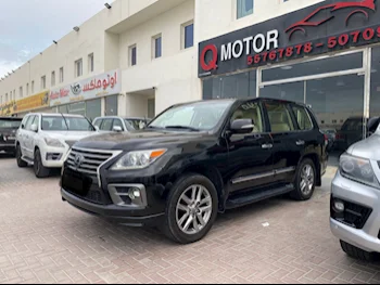 Lexus  LX  570  2014  Automatic  192,000 Km  8 Cylinder  Four Wheel Drive (4WD)  SUV  Black