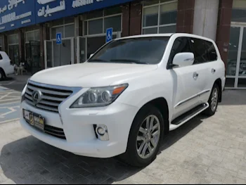 Lexus  LX  570  2014  Automatic  83,000 Km  8 Cylinder  Four Wheel Drive (4WD)  SUV  White