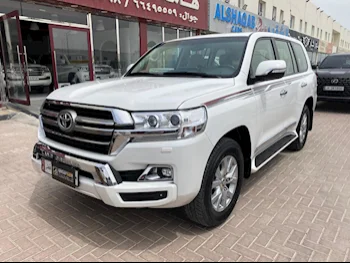 Toyota  Land Cruiser  GXR  2020  Automatic  155,000 Km  8 Cylinder  Four Wheel Drive (4WD)  SUV  White