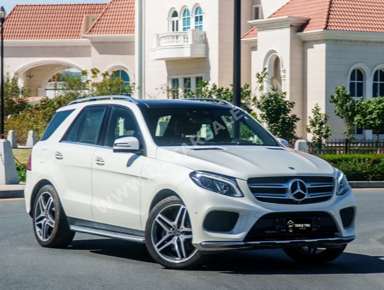 Mercedes-Benz  GLE  400  2016  Automatic  24,000 Km  6 Cylinder  Four Wheel Drive (4WD)  SUV  White