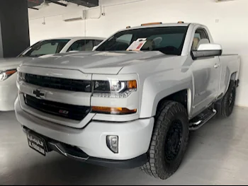 Chevrolet  Silverado  2018  Automatic  130,000 Km  8 Cylinder  Four Wheel Drive (4WD)  Pick Up  White