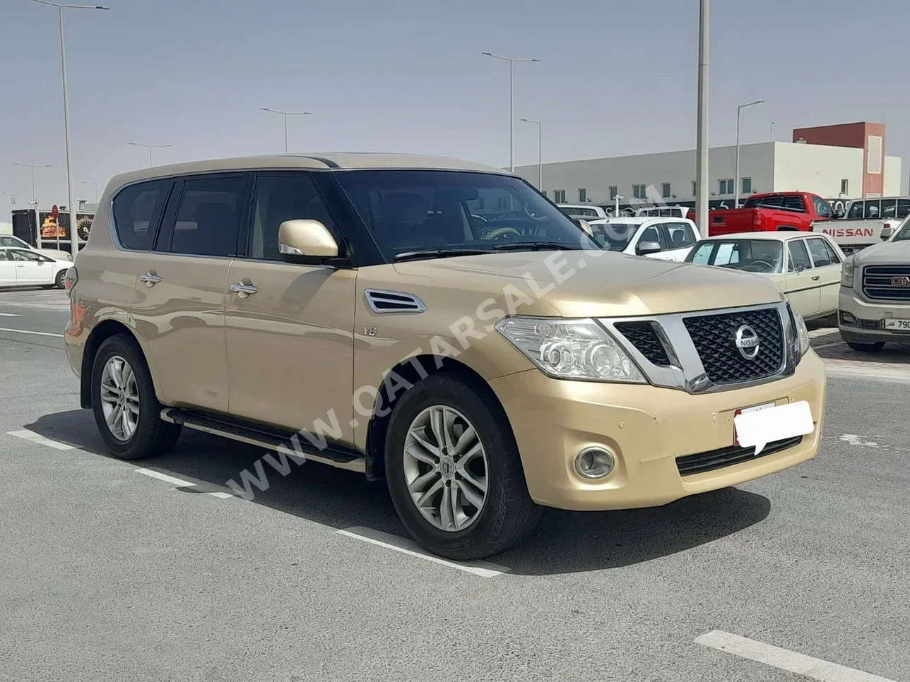 Nissan  Patrol  LE  2012  Automatic  181,000 Km  8 Cylinder  Four Wheel Drive (4WD)  SUV  Gold