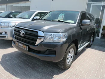 Toyota  Land Cruiser  G  2020  Automatic  69,000 Km  6 Cylinder  Four Wheel Drive (4WD)  SUV  Gray