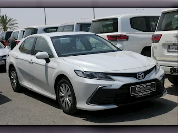 Toyota  Camry  LE  2024  Automatic  700 Km  4 Cylinder  Front Wheel Drive (FWD)  Sedan  White  With Warranty