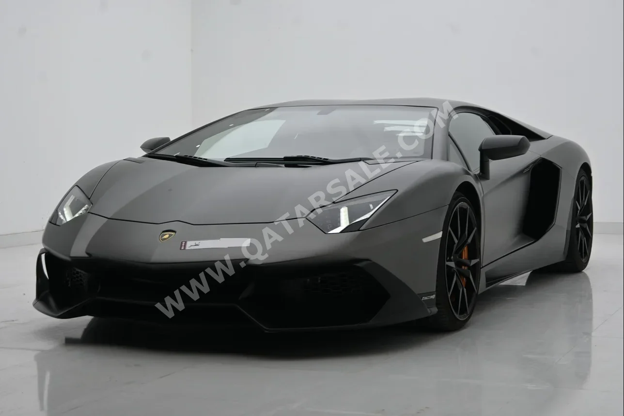 Lamborghini  Aventador  50th Anniversary  2014  Automatic  31,000 Km  12 Cylinder  All Wheel Drive (AWD)  Coupe / Sport  Gray Matte