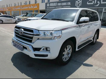 Toyota  Land Cruiser  GXR  2020  Automatic  100,000 Km  8 Cylinder  Four Wheel Drive (4WD)  SUV  White