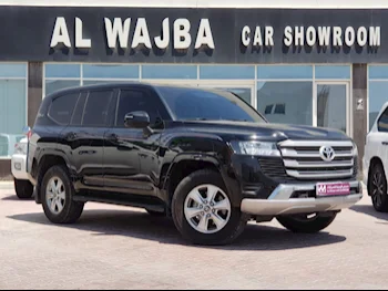 Toyota  Land Cruiser  GXR  2022  Automatic  83,000 Km  6 Cylinder  Four Wheel Drive (4WD)  SUV  Black  With Warranty