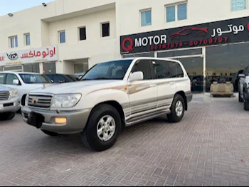 Toyota  Land Cruiser  VXR  2007  Automatic  400,000 Km  8 Cylinder  Four Wheel Drive (4WD)  SUV  White