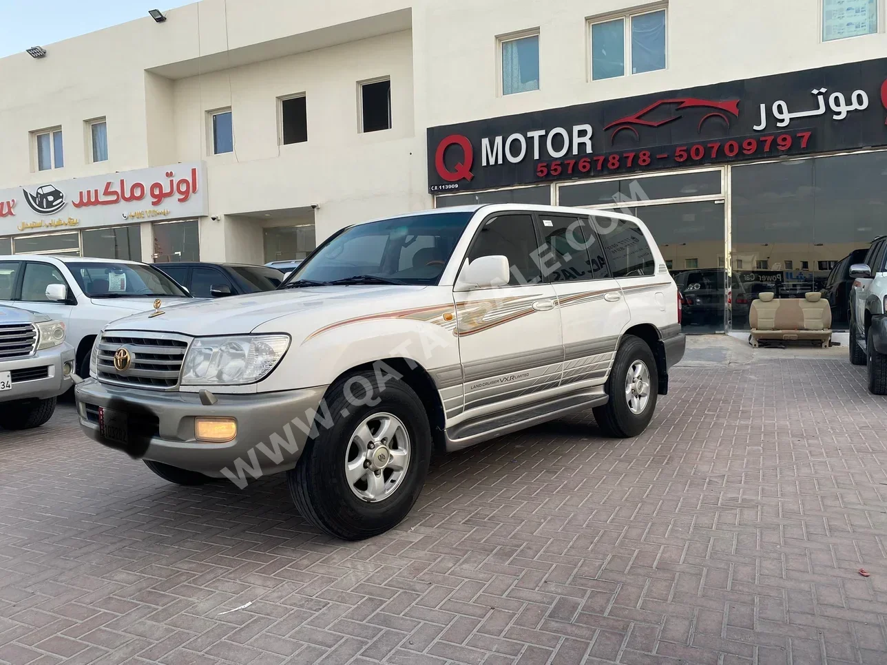 Toyota  Land Cruiser  VXR  2007  Automatic  400,000 Km  8 Cylinder  Four Wheel Drive (4WD)  SUV  White