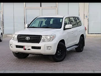 Toyota  Land Cruiser  G  2015  Automatic  260,000 Km  6 Cylinder  Four Wheel Drive (4WD)  SUV  White