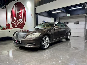 مرسيدس - بنز  اس - كلاس  350 AMG  2012  اوتوماتيك  74,000 كم  6 سلندر  دفع خلفي  سيدان  بني