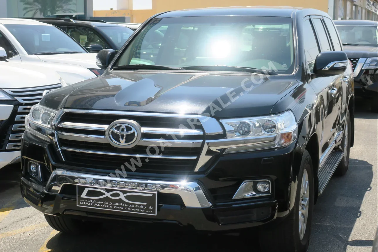 Toyota  Land Cruiser  GXR  2019  Automatic  86,000 Km  8 Cylinder  Four Wheel Drive (4WD)  SUV  Black