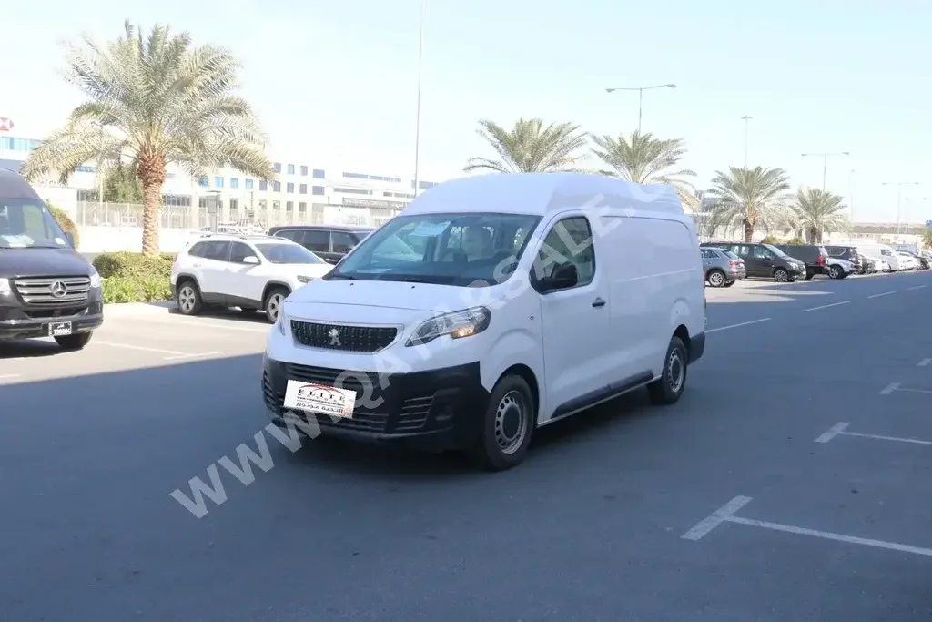 Peugeot  Expert  2020  Automatic  17,000 Km  4 Cylinder  Front Wheel Drive (FWD)  Van / Bus  White  With Warranty