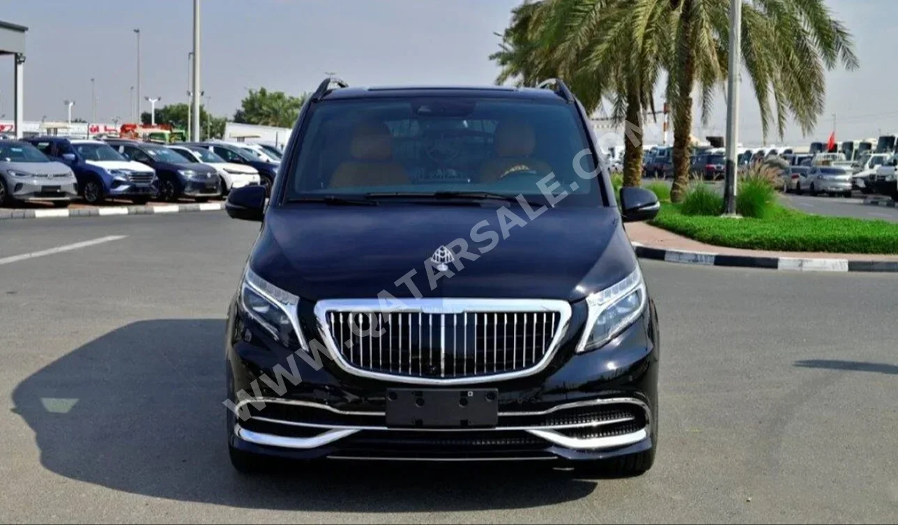 Mercedes-Benz  V-Class  Lexury  Black  2023