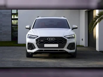 Audi  Q5  Sedan  White  2023