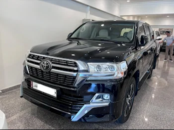 Toyota  Land Cruiser  VXR  2020  Automatic  159,000 Km  8 Cylinder  Four Wheel Drive (4WD)  SUV  Black