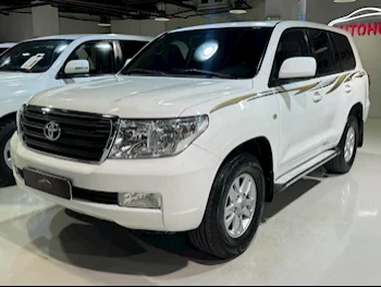 Toyota  Land Cruiser  GX  2009  Automatic  220,000 Km  6 Cylinder  Four Wheel Drive (4WD)  SUV  White