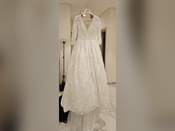 Dress  - White  -Size: 40
