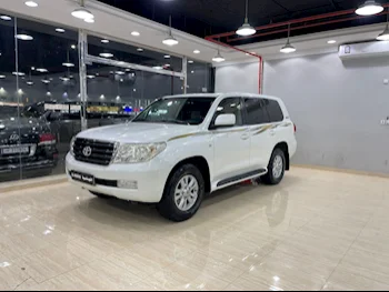 Toyota  Land Cruiser  GX  2011  Automatic  384,000 Km  6 Cylinder  Four Wheel Drive (4WD)  SUV  White