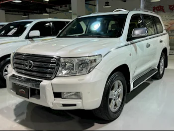 Toyota  Land Cruiser  VXR  2011  Automatic  418,000 Km  8 Cylinder  Four Wheel Drive (4WD)  SUV  White