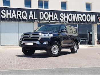 Toyota  Land Cruiser  GXR  2019  Automatic  162,000 Km  8 Cylinder  Four Wheel Drive (4WD)  SUV  Black