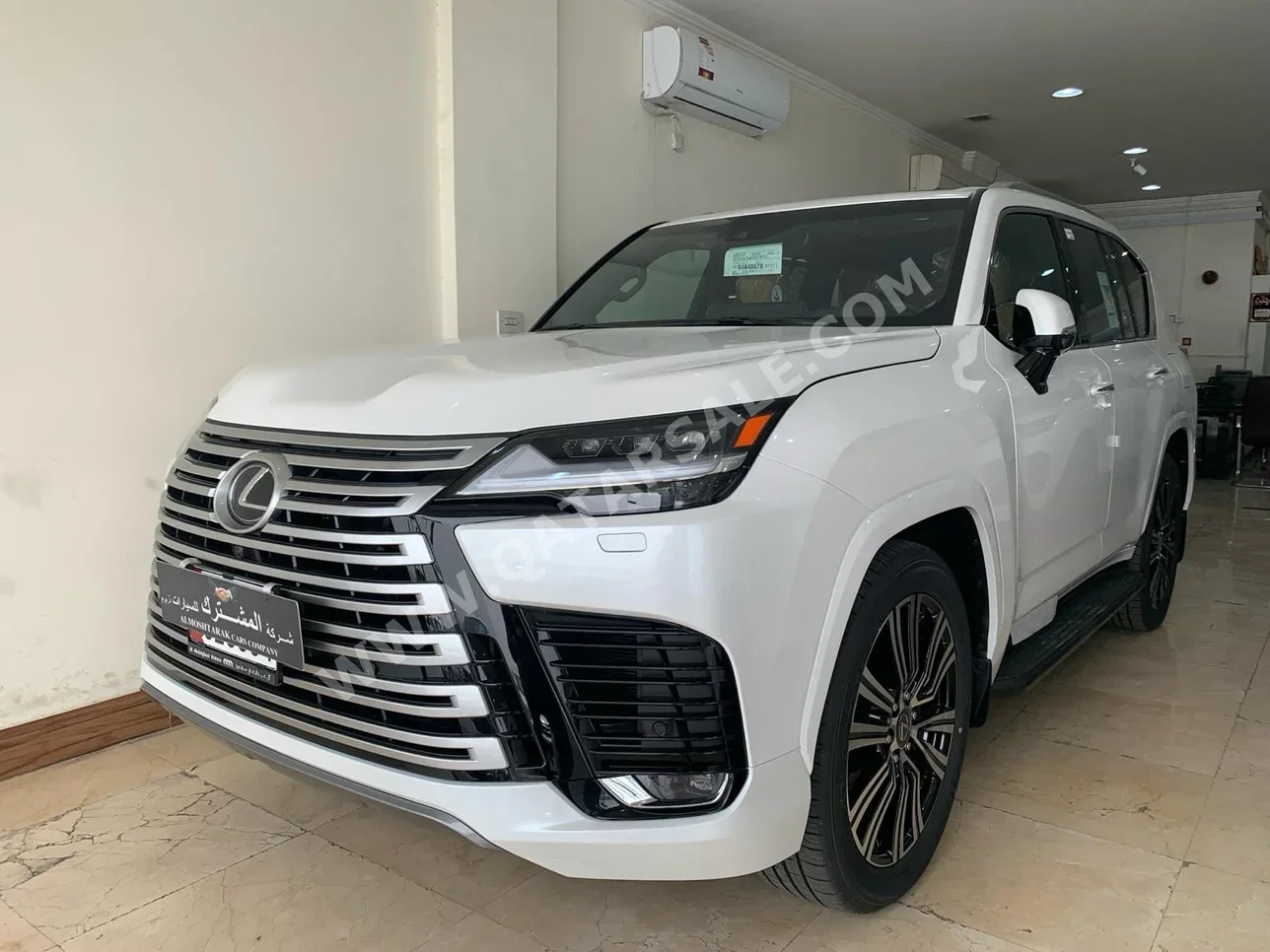 Lexus  LX  600 Luxury  2024  Automatic  0 Km  6 Cylinder  Four Wheel Drive (4WD)  SUV  White  With Warranty