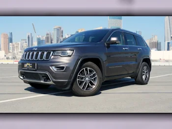 Jeep  Grand Cherokee  Limited  2017  Automatic  61,000 Km  8 Cylinder  Four Wheel Drive (4WD)  SUV  Gray