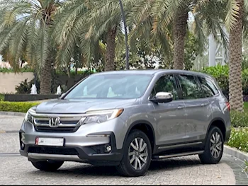 Honda  Pilot  EXL  2019  Automatic  44,000 Km  6 Cylinder  Four Wheel Drive (4WD)  SUV  Silver