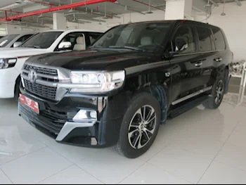 Toyota  Land Cruiser  VXR  2018  Automatic  239٬000 Km  8 Cylinder  Four Wheel Drive (4WD)  SUV  Black