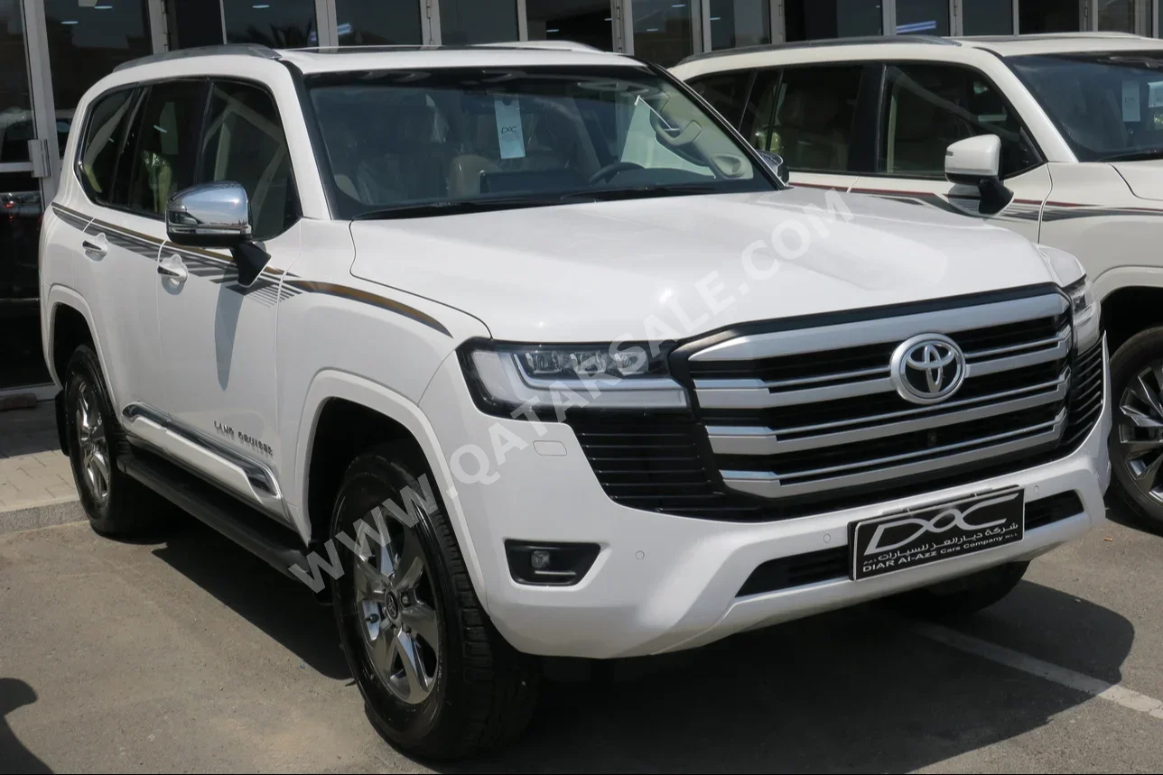 Toyota  Land Cruiser  VX Twin Turbo  2023  Automatic  0 Km  6 Cylinder  Four Wheel Drive (4WD)  SUV  White  With Warranty