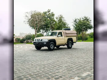 Nissan  Patrol  GL  2014  Manual  33,000 Km  6 Cylinder  Four Wheel Drive (4WD)  Pick Up  Beige