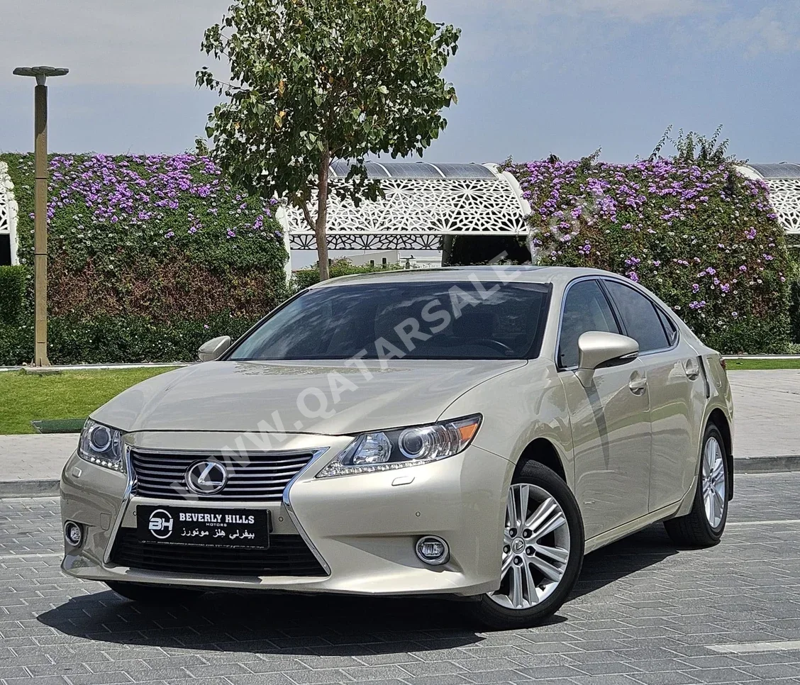 Lexus  ES  350  2014  Automatic  25,500 Km  6 Cylinder  Rear Wheel Drive (RWD)  Sedan  Beige