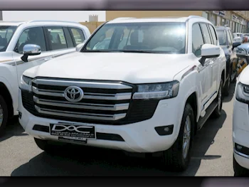 Toyota  Land Cruiser  GXR Twin Turbo  2023  Automatic  0 Km  6 Cylinder  Four Wheel Drive (4WD)  SUV  White  With Warranty