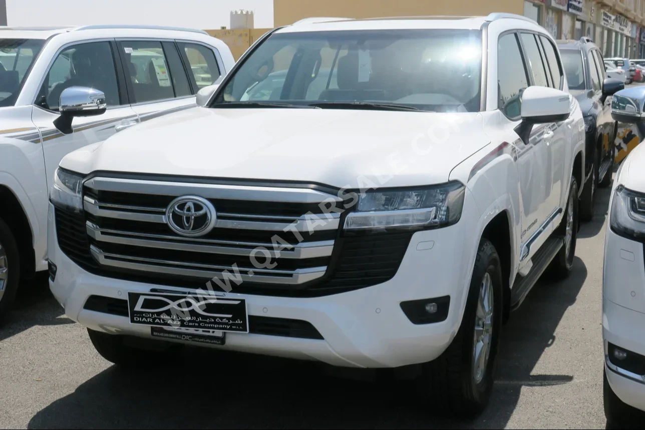 Toyota  Land Cruiser  GXR Twin Turbo  2023  Automatic  0 Km  6 Cylinder  Four Wheel Drive (4WD)  SUV  White  With Warranty