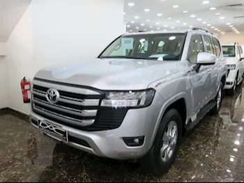 Toyota  Land Cruiser  GXR  2024  Automatic  0 Km  6 Cylinder  Four Wheel Drive (4WD)  SUV  Silver  With Warranty