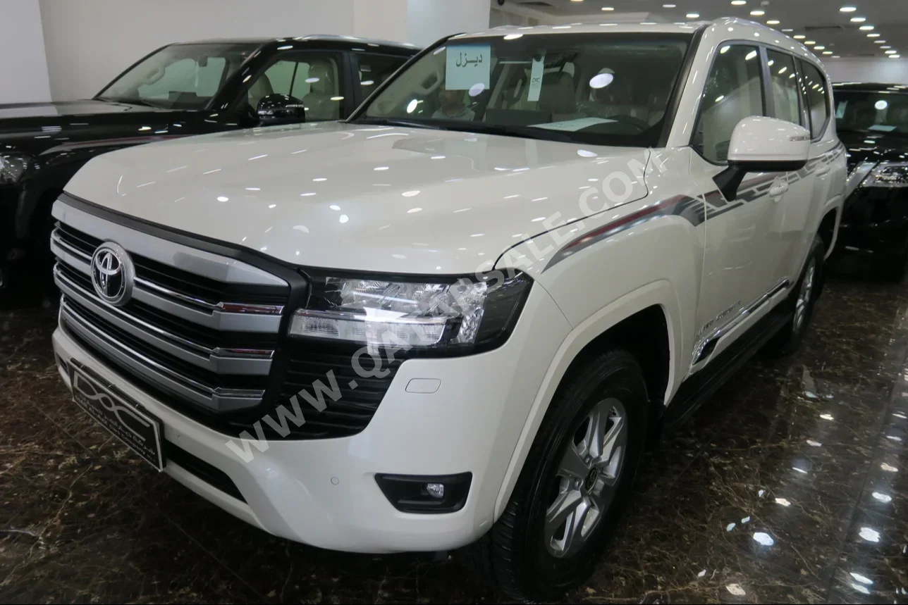 Toyota  Land Cruiser  GXR Twin Turbo  2023  Automatic  0 Km  6 Cylinder  Four Wheel Drive (4WD)  SUV  White  With Warranty