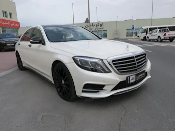 Mercedes-Benz  S-Class  400  2015  Automatic  80,000 Km  8 Cylinder  Rear Wheel Drive (RWD)  Sedan  White