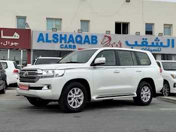  Toyota  Land Cruiser  GXR  2021  Automatic  125,000 Km  8 Cylinder  Four Wheel Drive (4WD)  SUV  White  With Warranty