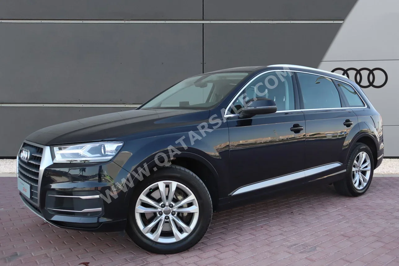 Audi  Q7  40 TFSI  2017  Automatic  85,000 Km  4 Cylinder  All Wheel Drive (AWD)  SUV  Dark Blue