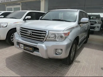 Toyota  Land Cruiser  GXR  2015  Automatic  236,000 Km  8 Cylinder  Four Wheel Drive (4WD)  SUV  Silver